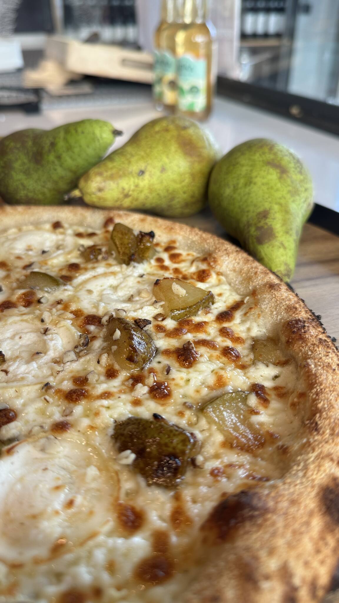 Geste chèvre poire